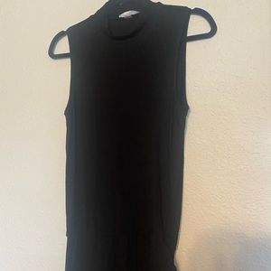 Tart high neck sleeveless dress with slit